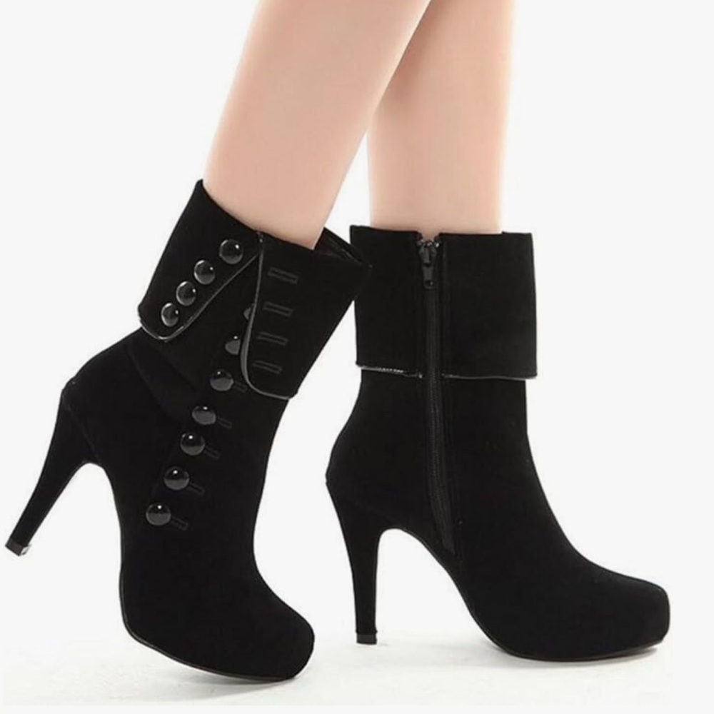 NWOT Black Velvet Women's Mid Height Heeled Boots Top Fold Over With Bottons
